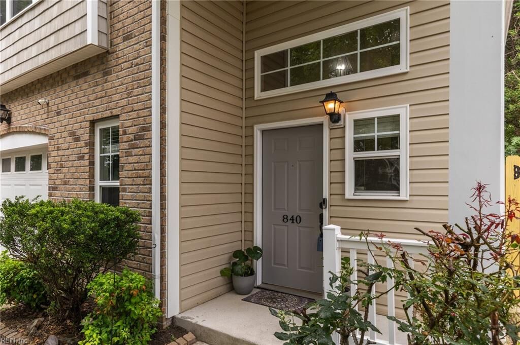 Property Photo:  840 Gem Ct 18  VA 23462 