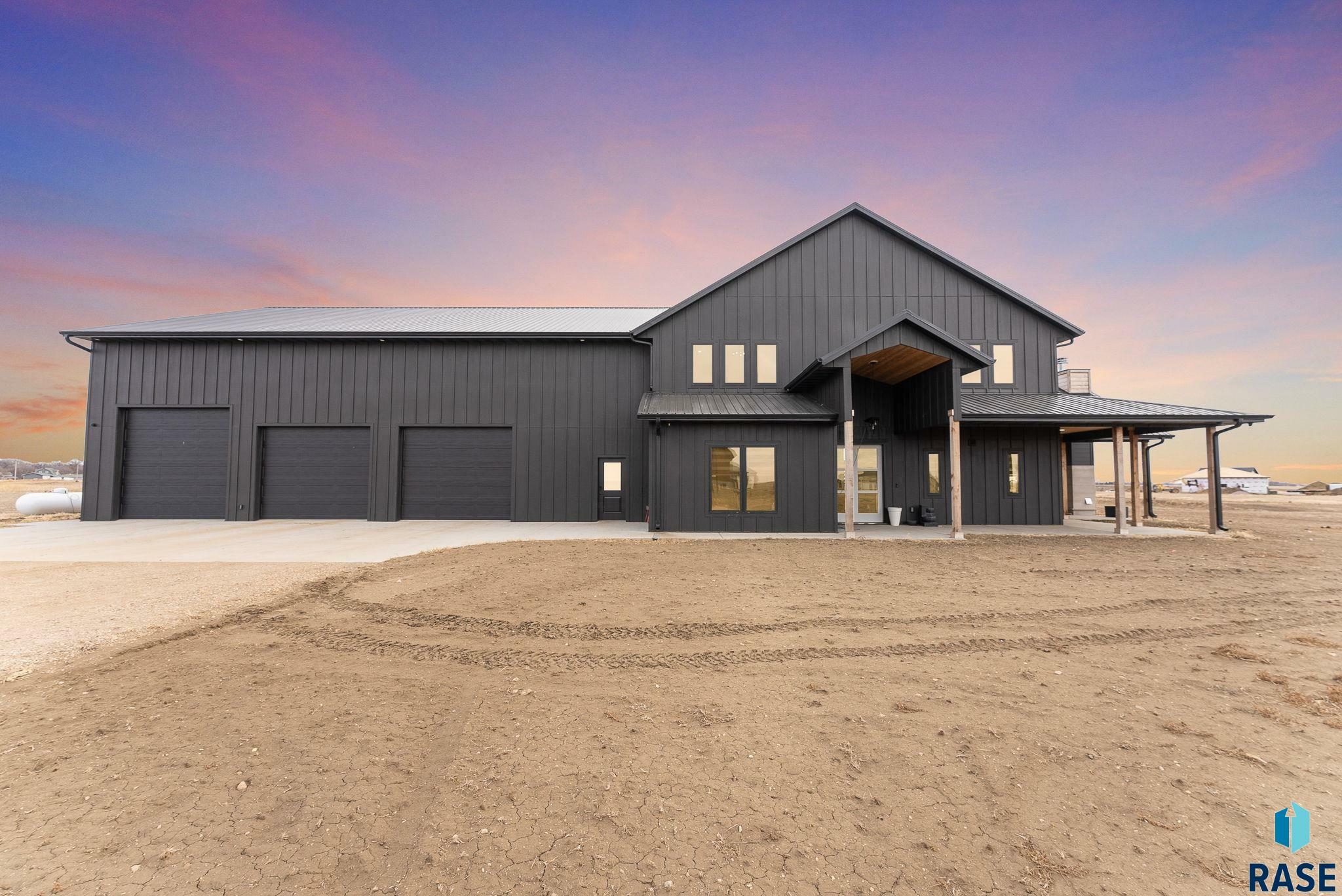 Property Photo: 27704 467th Ave SD 57039