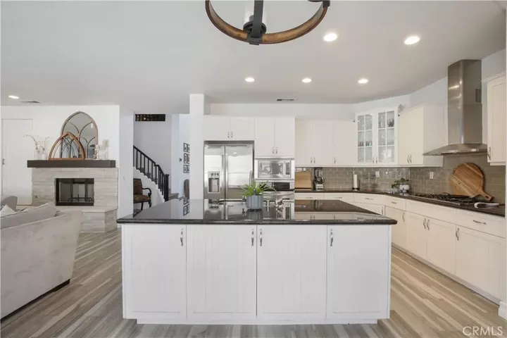 Property Photo:  41157 Arron Court  CA 92562 