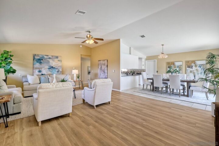 12617 Parish Rd  San Diego CA 92128 photo