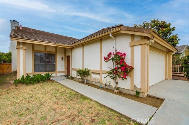 Property Photo: 3936 Ambervale Terrace CA 92130