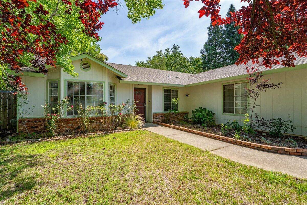 Property Photo: 978 Fountain Circle CA 96003
