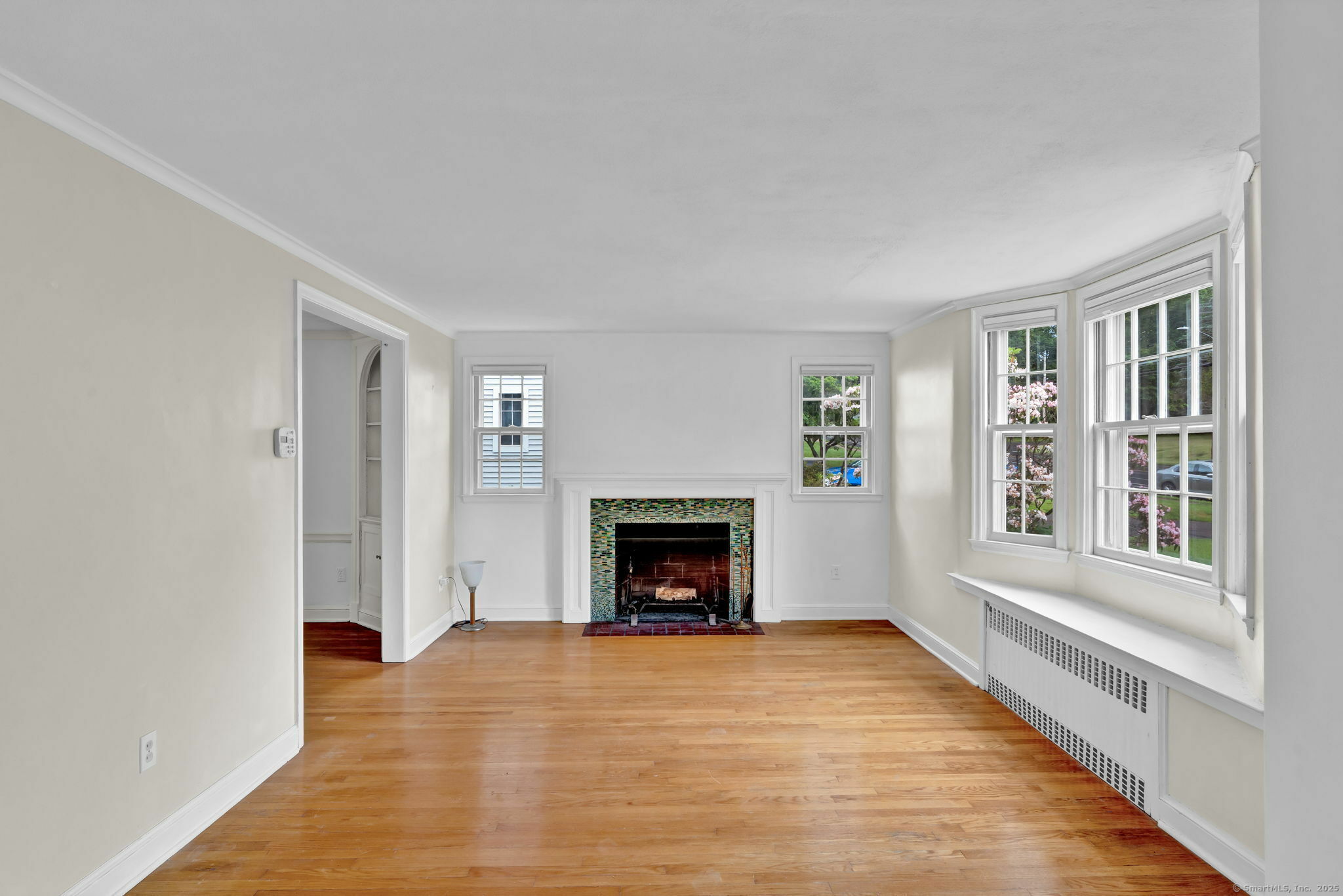 Property Photo:  1815 Asylum Avenue  CT 06117 