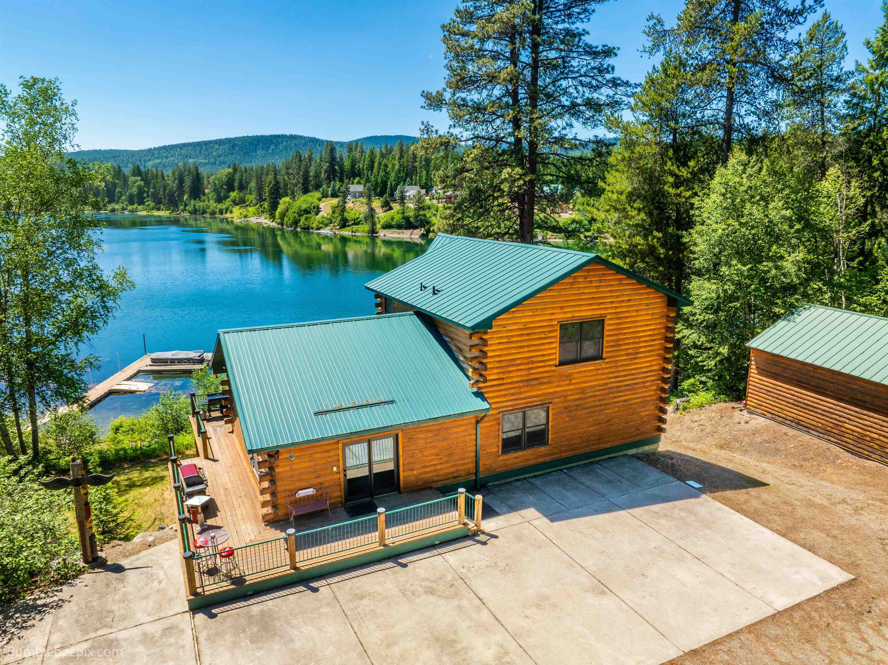 Property Photo: 32261 N Leclerc Rd WA 99139