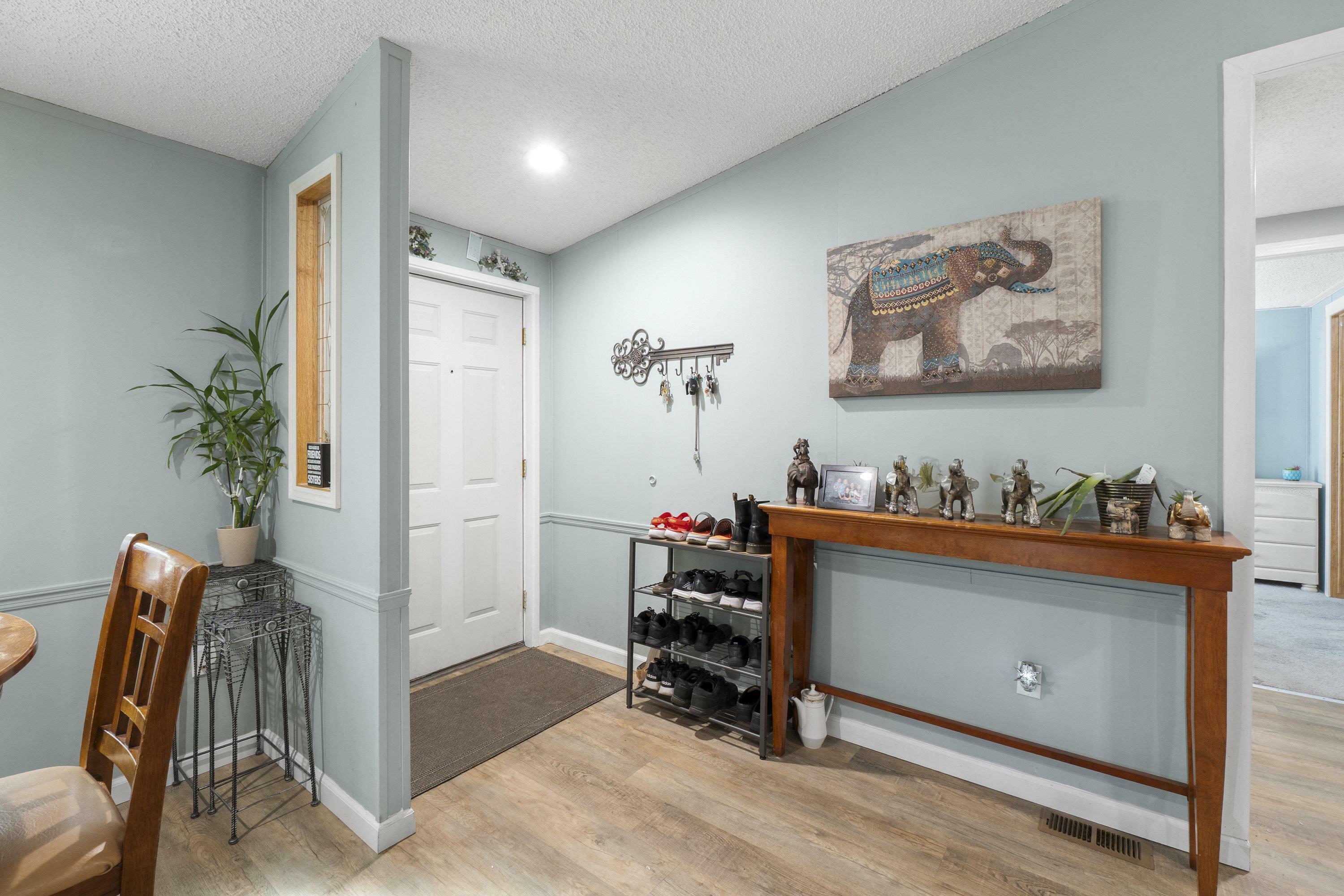 Property Photo: 3407 E Yankee Ln WA 99021