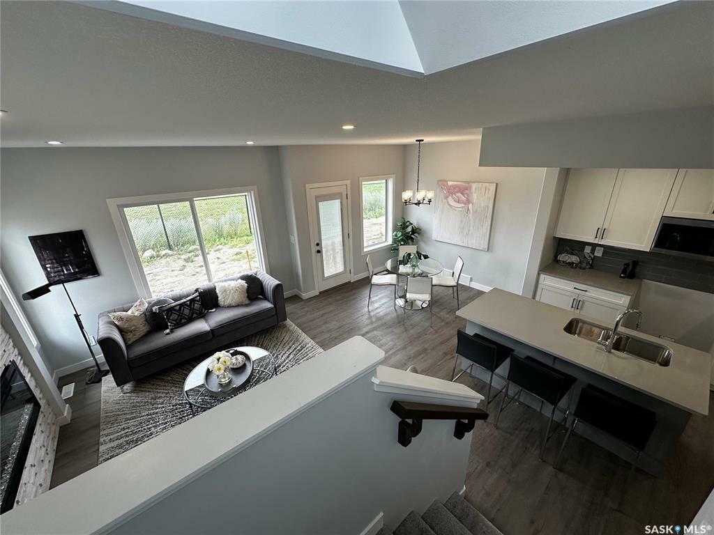 Property Photo: 536 Myles Heidt Manor SK S7W 0Z4