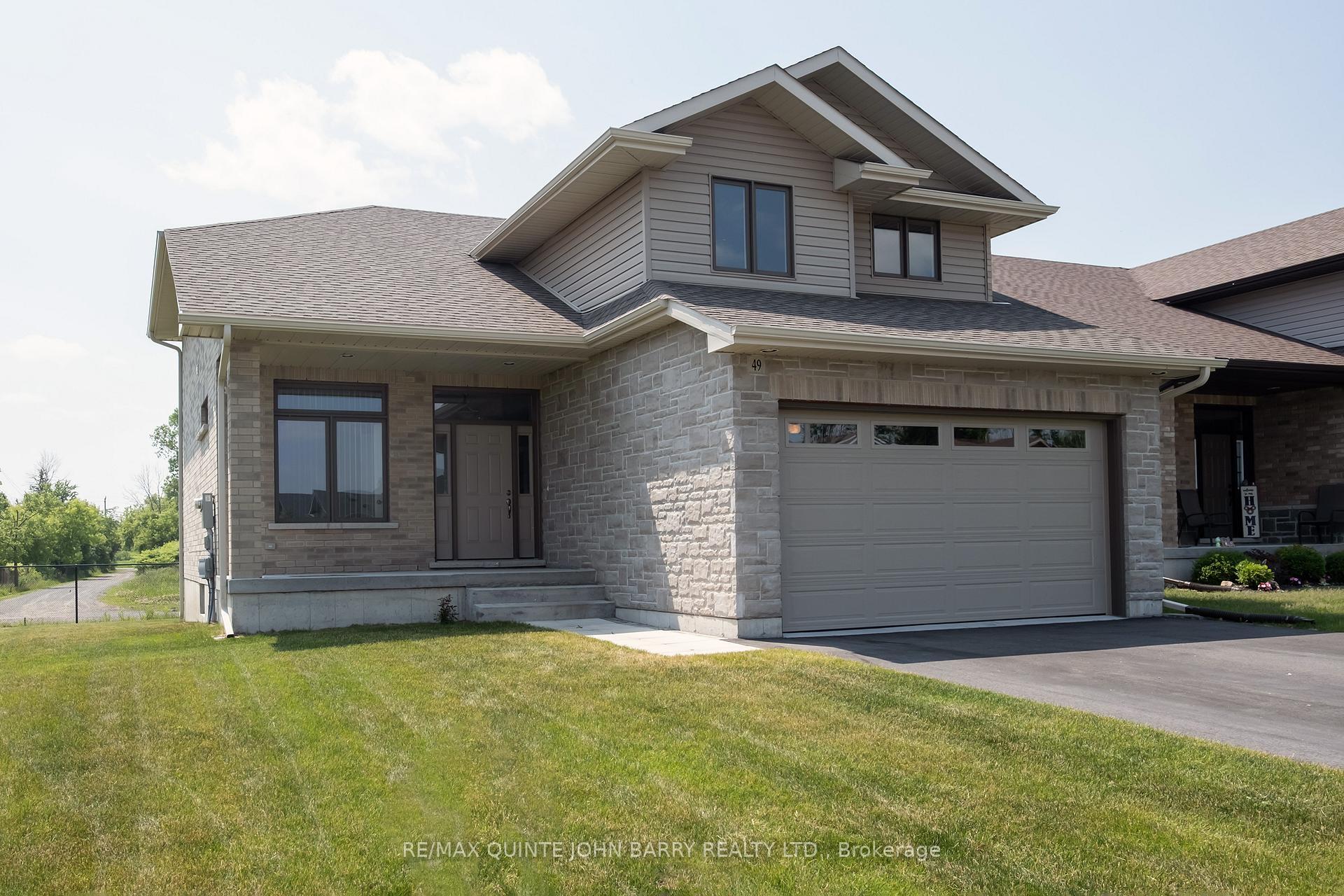 Property Photo: 49 Lanark Drive ON K8N 0G8