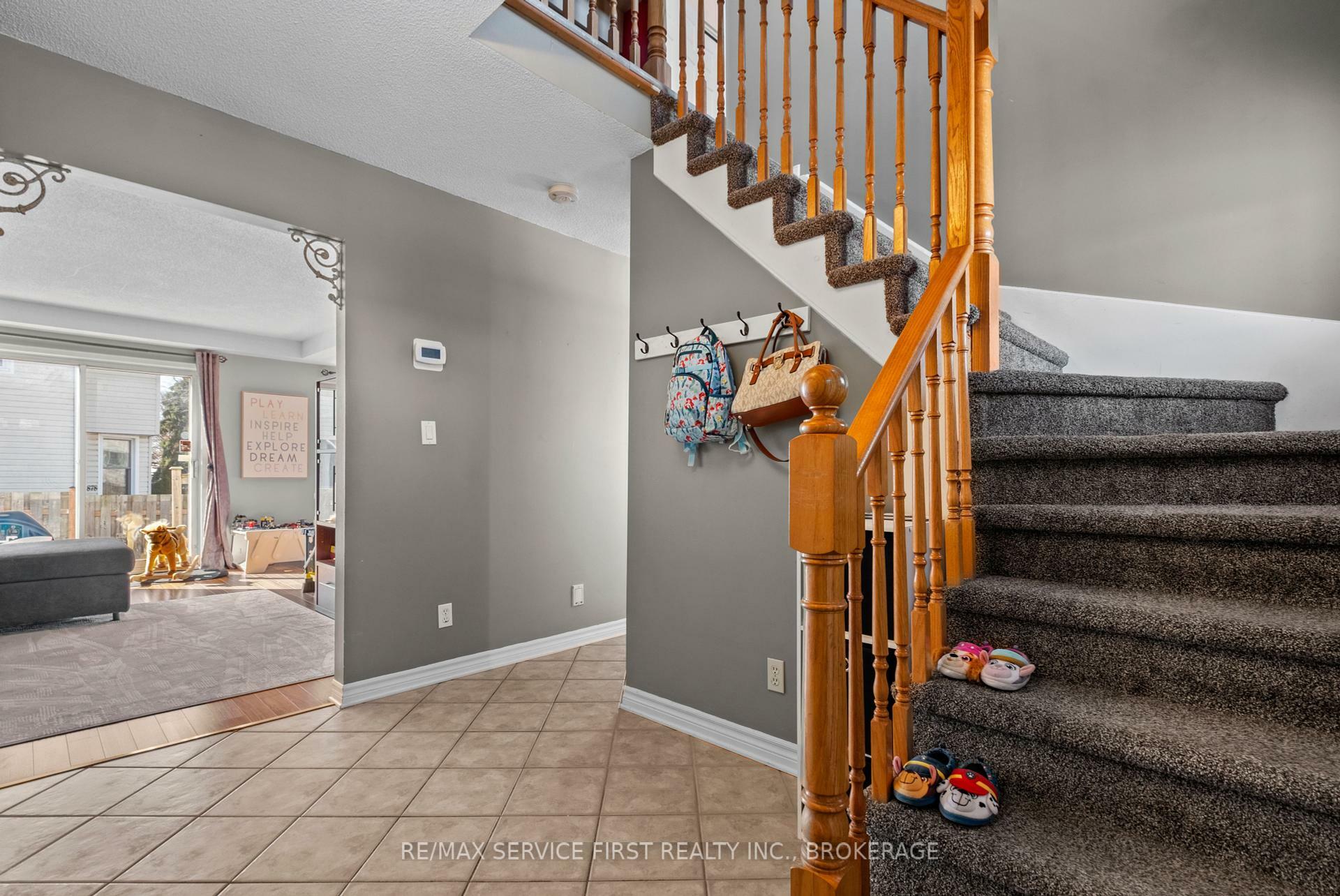 Property Photo: 363 Waterloo Drive ON K7M 8L2