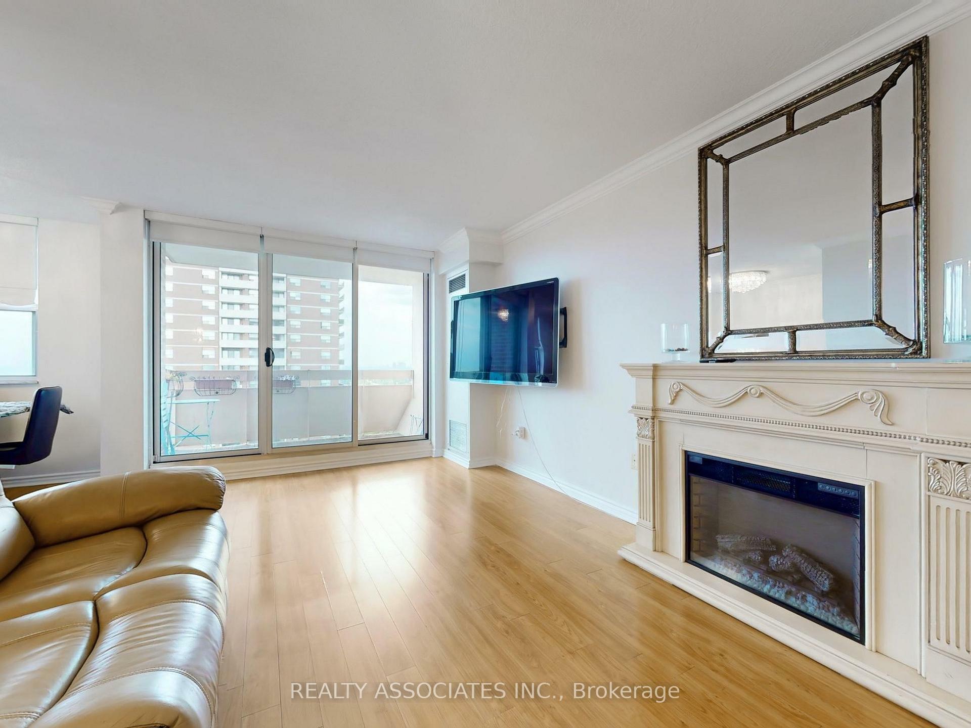 Property Photo: 205 Hilda Avenue 1704 ON M2M 4B1