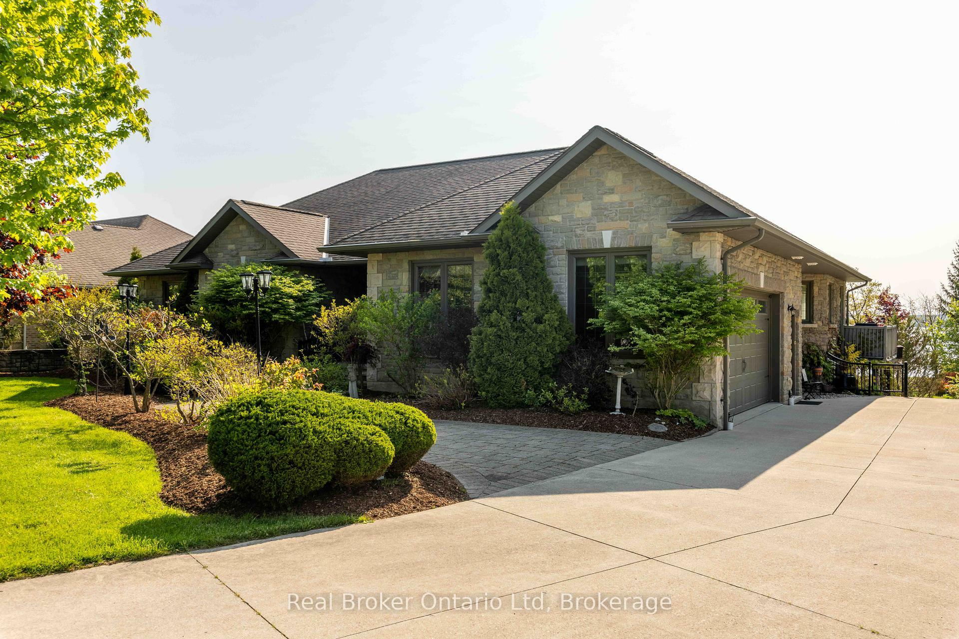 Property Photo: 361 Balmy Beach Road ON N4K 5N4