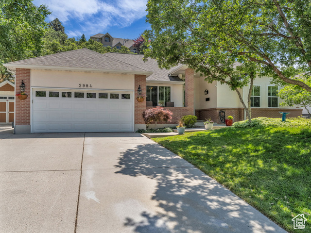 Property Photo: 2984 E Lostwood Dr UT 84092