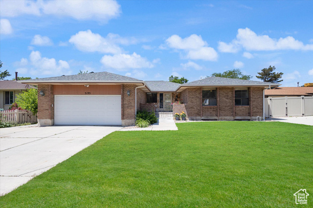 Property Photo: 3195 E Willowcrest S UT 84121