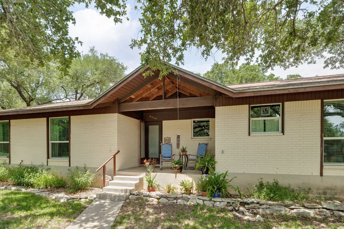 Property Photo: 8604 Granada Hills Drive TX 78737