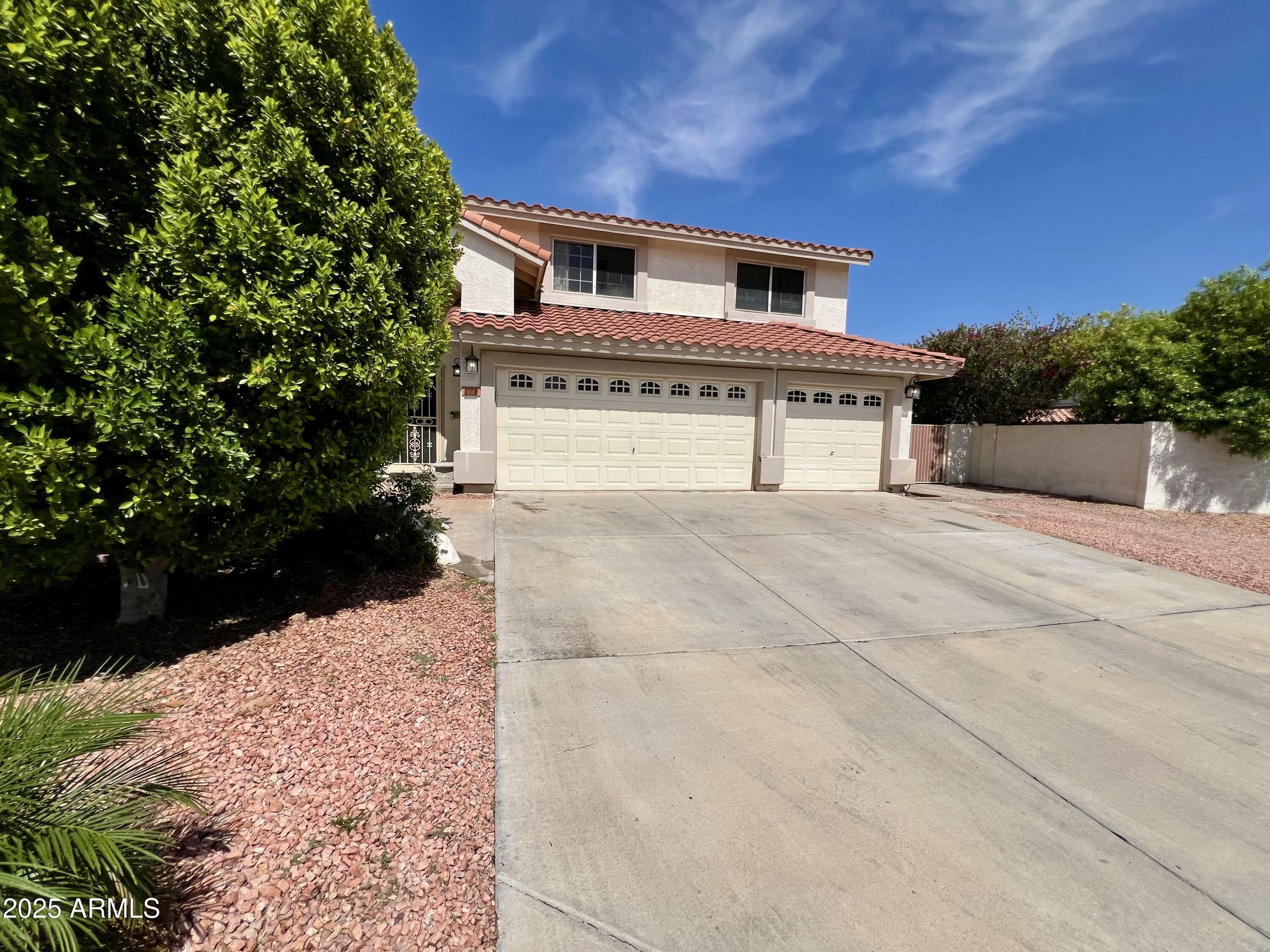 Property Photo: 12721 N 58th Drive AZ 85304