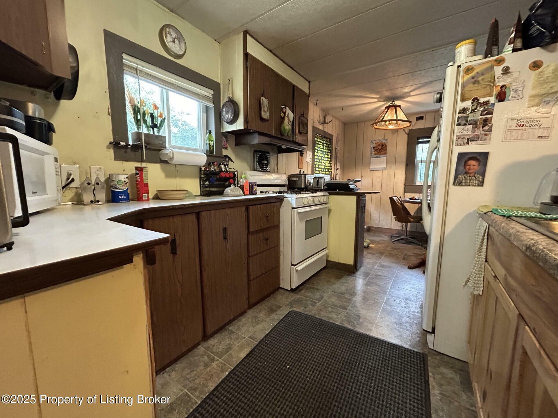 Property Photo: 207 Inman Avenue ND 58620