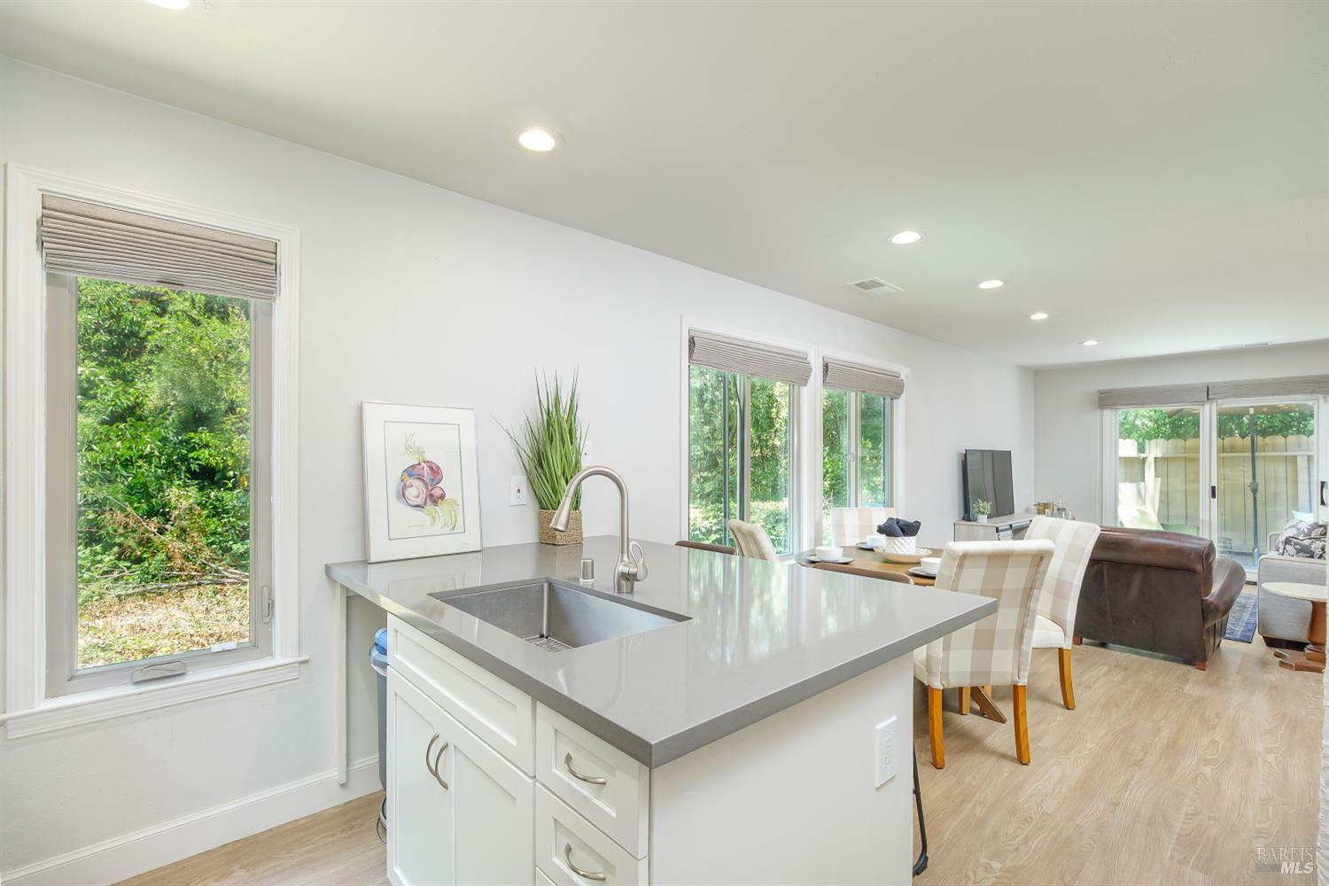 Property Photo: 209 Antoinette Court CA 94947