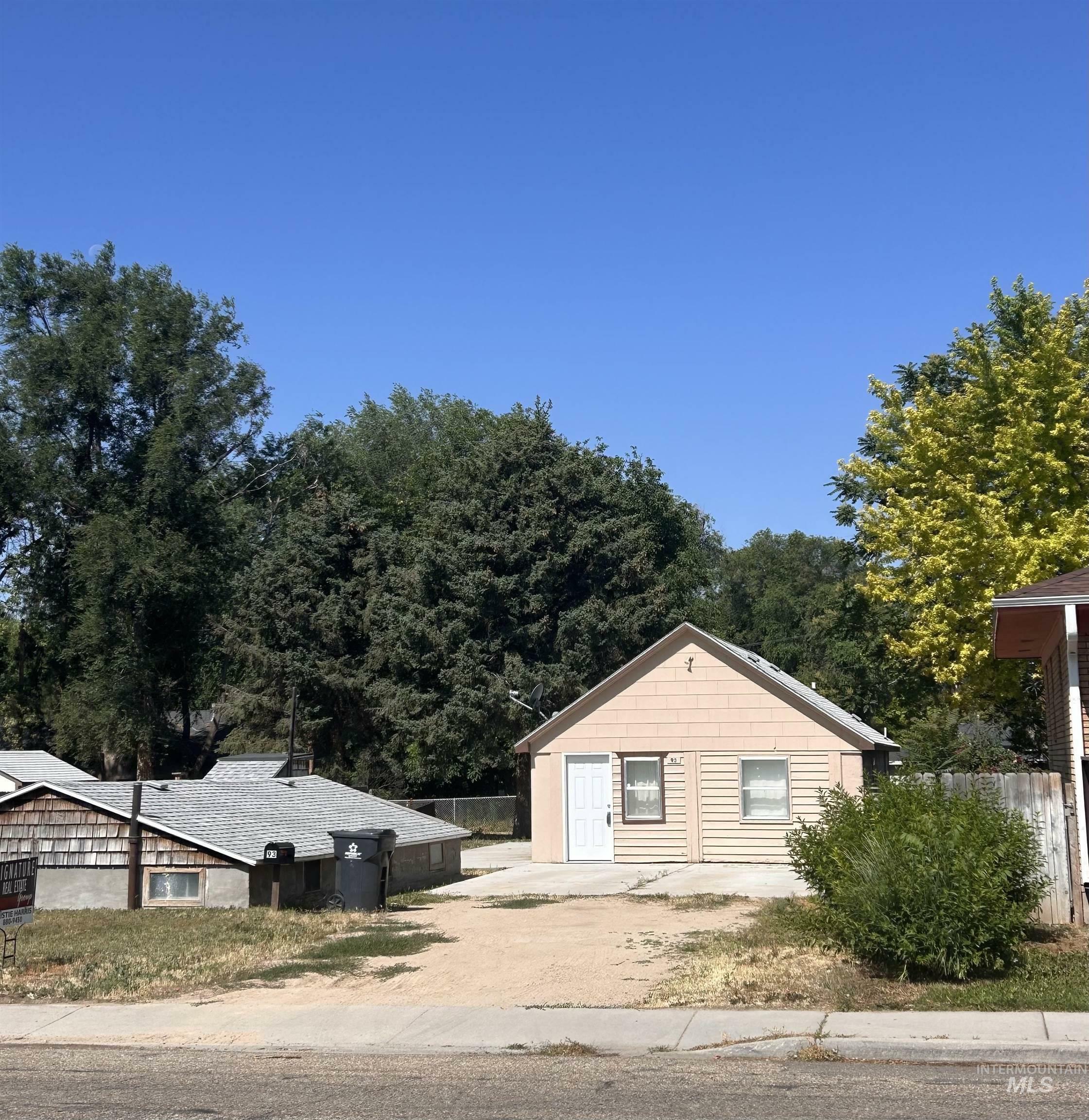 93 N Canyon  Nampa ID 83651 photo