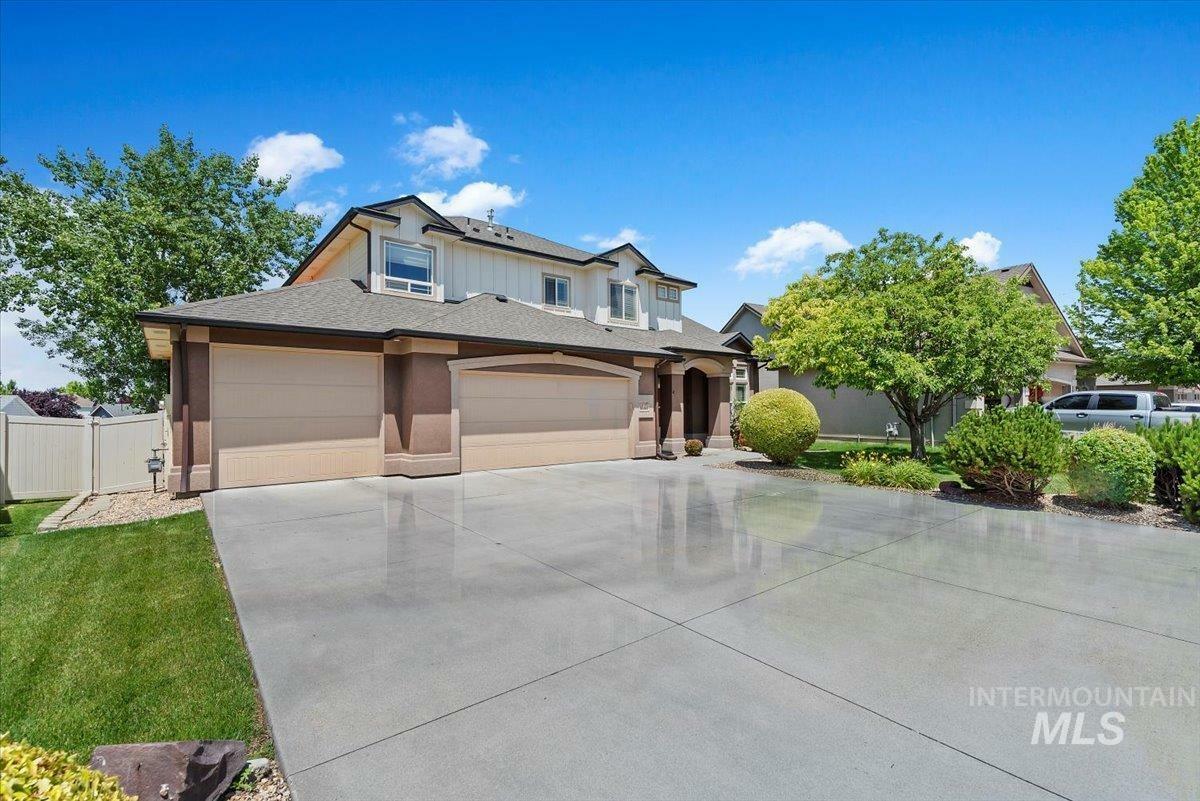 Property Photo: 1112 W Belknap Dr ID 83686-5797