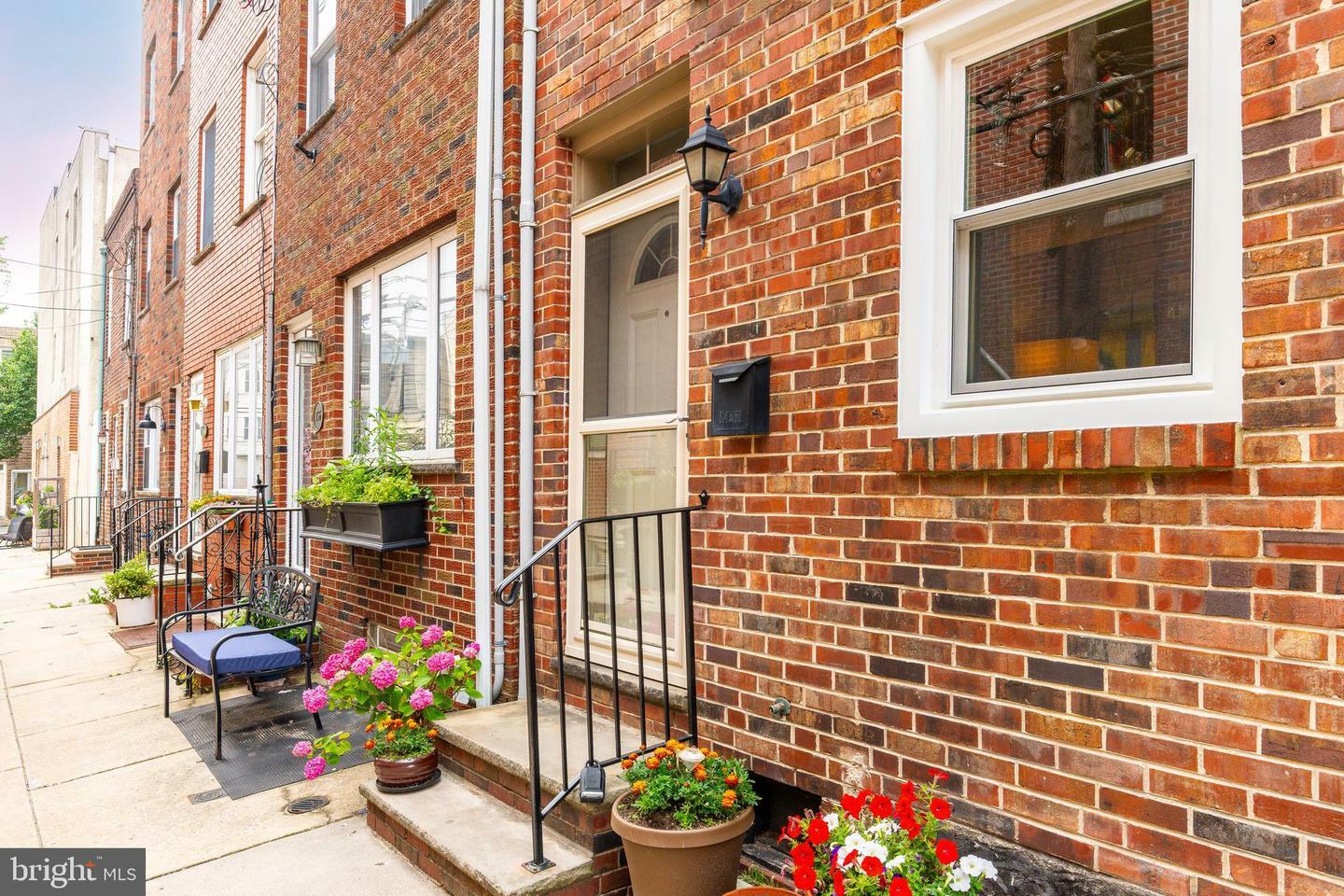 Property Photo: 754 S Mildred Street PA 19147
