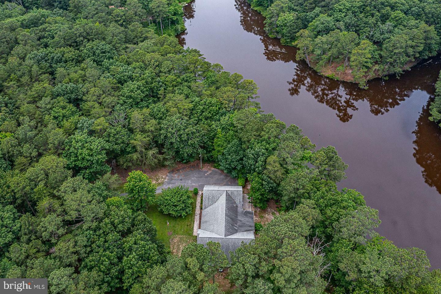 Property Photo: 419 Greenwood Beach Road VA 22473