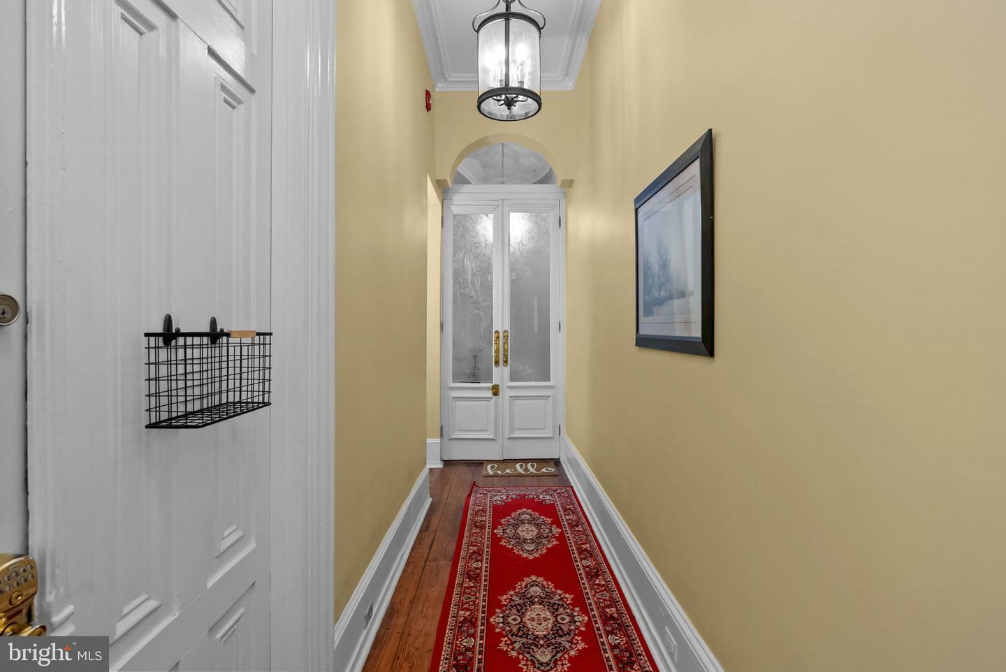 Property Photo: 1518 Mount Vernon Street 3 PA 19130