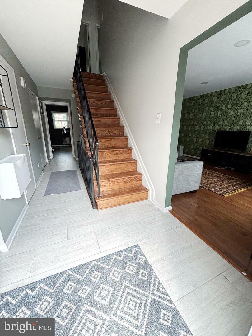 Property Photo:  5107 Cliffhaven Drive  VA 22003 