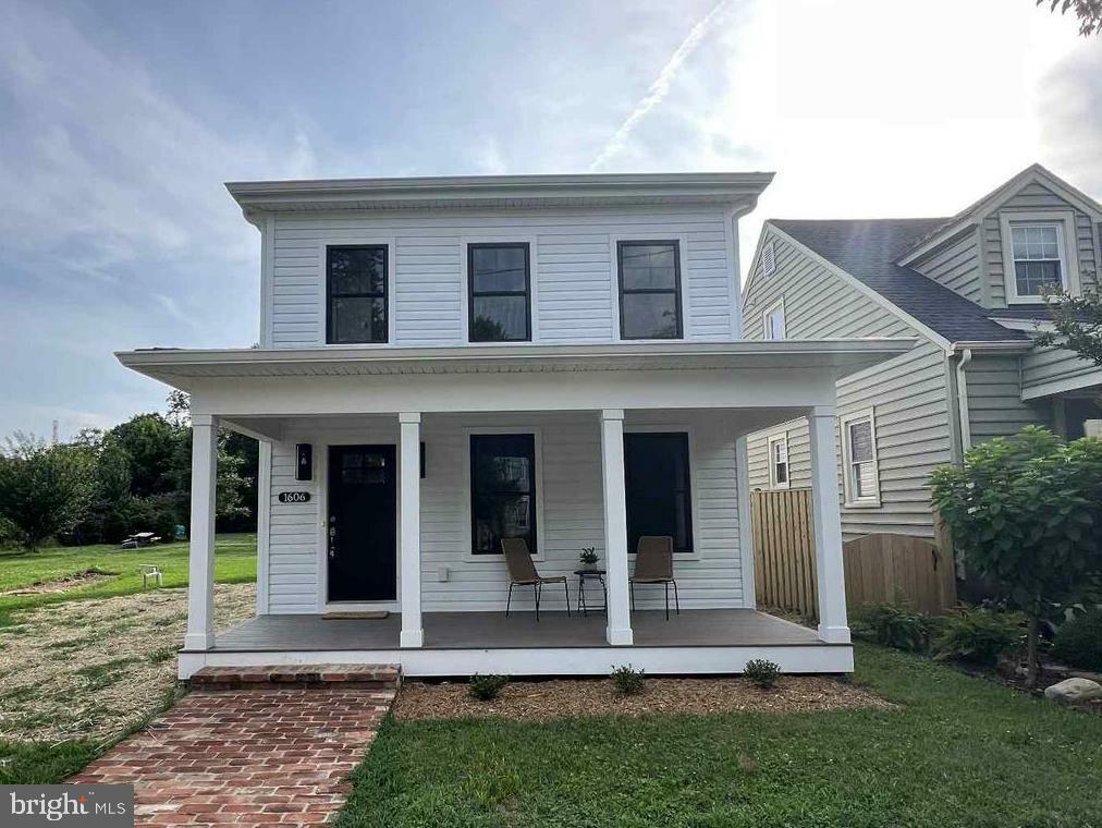 Property Photo: 1606 Charles Street VA 22401