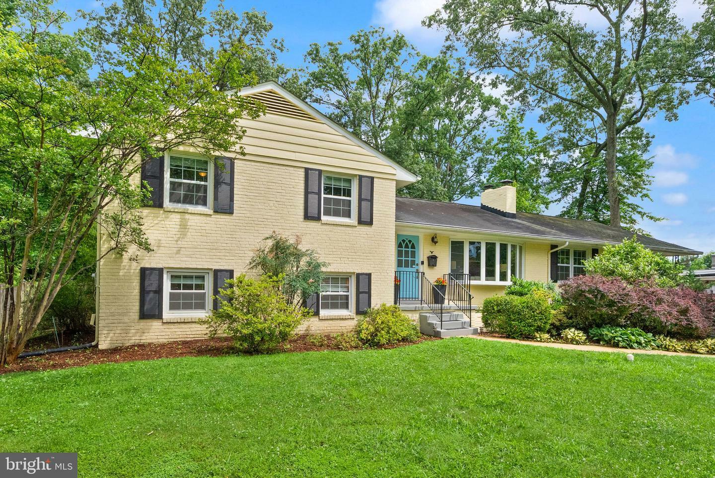 Property Photo: 4321 Neptune Drive VA 22309