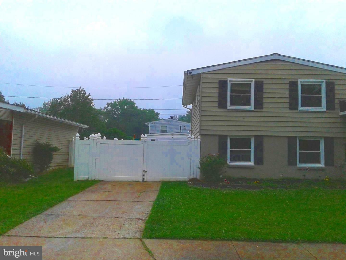 Property Photo: 1209 Idylwood Road MD 21208