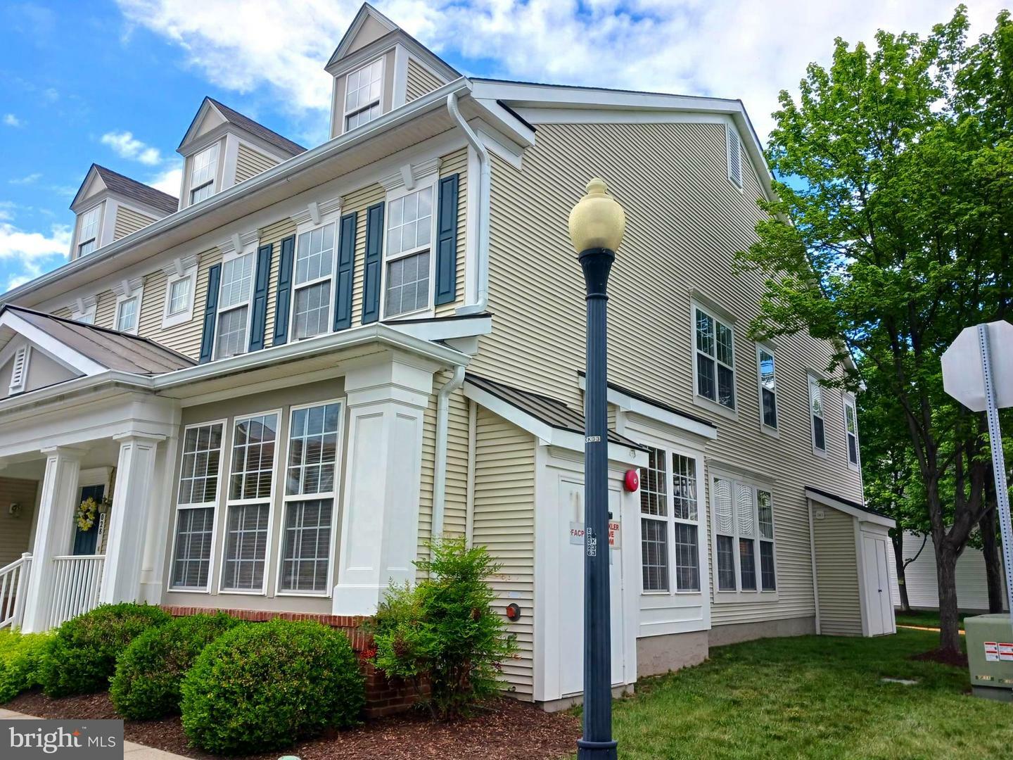 Property Photo: 43030 Old Gallivan Terrace VA 20147