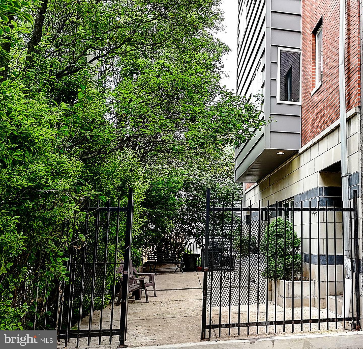 1426 Kenilworth Street  Philadelphia PA 19146 photo
