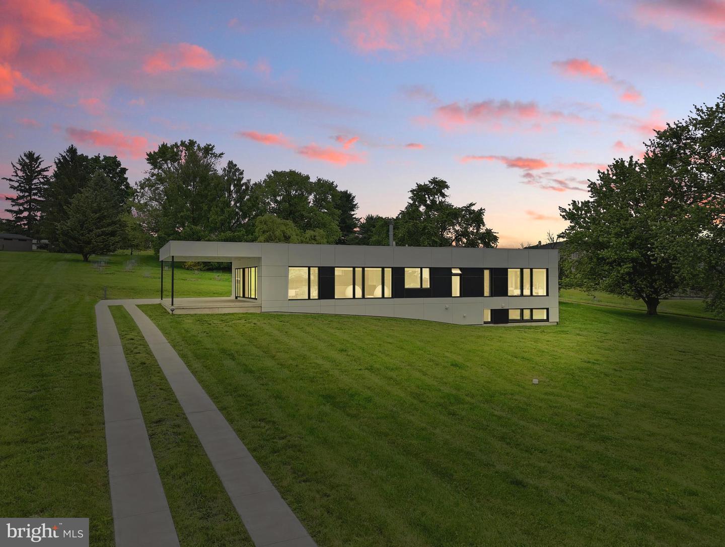 Property Photo: 317 Clearview Avenue PA 18064