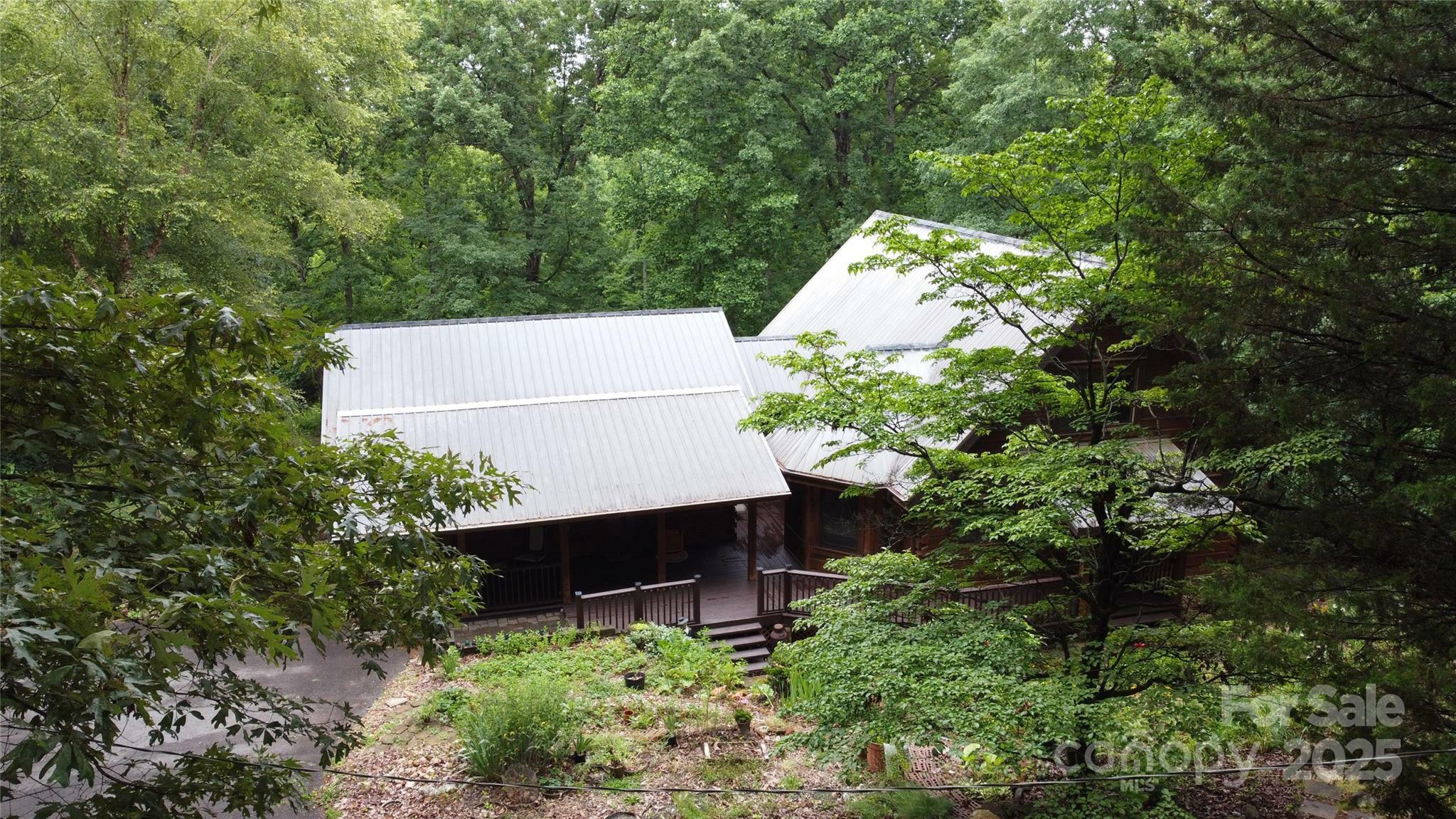 Property Photo: 720 Potneck Road NC 28147