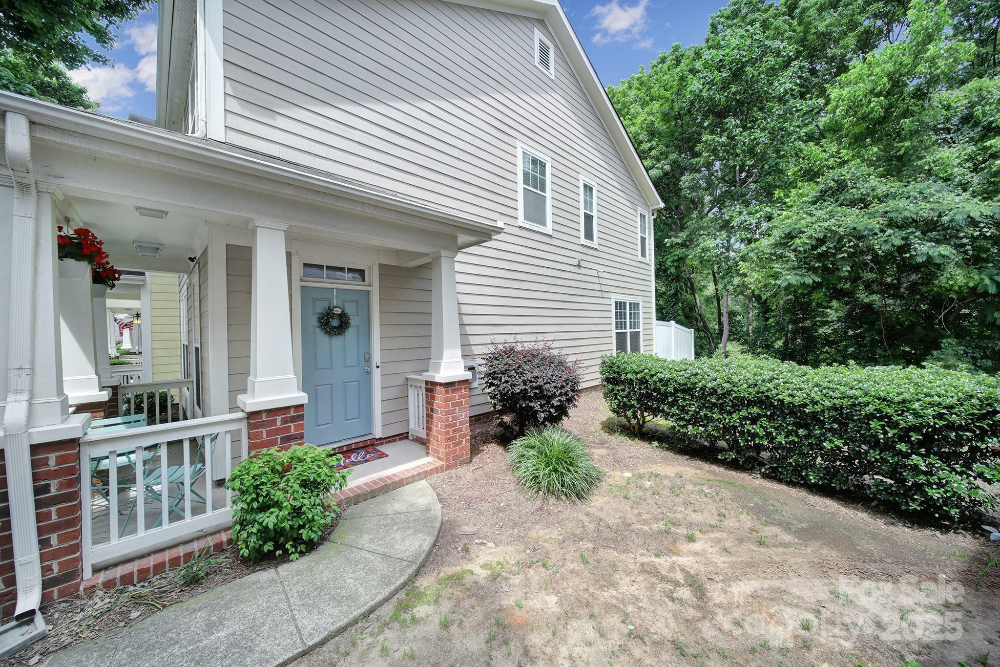 Property Photo: 413 Hurston Circle NC 28208