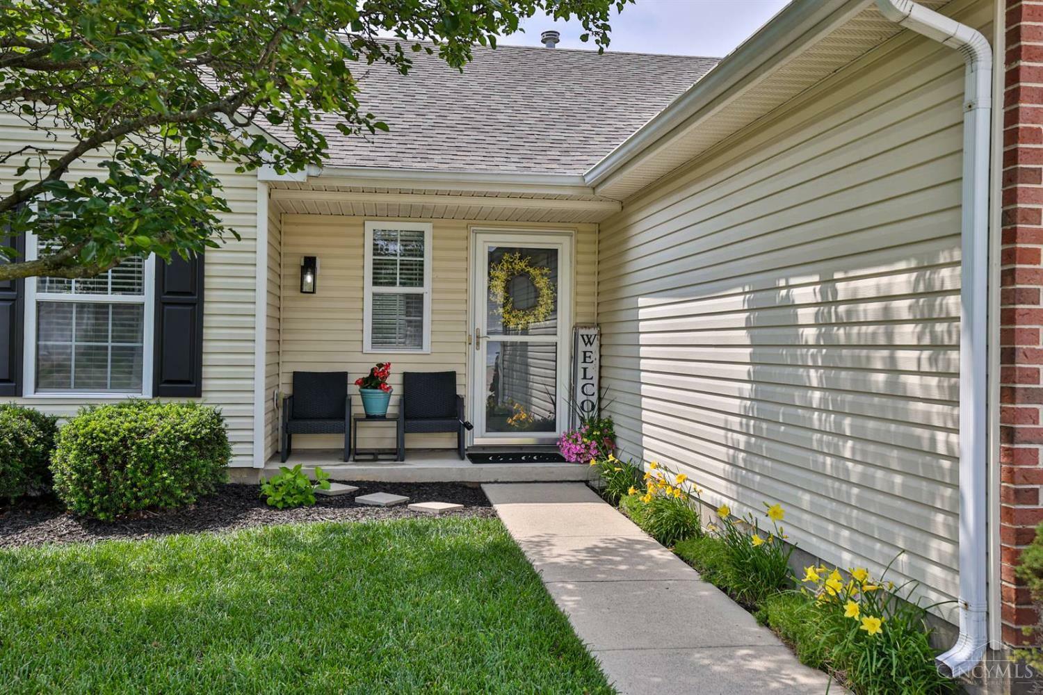 Property Photo:  11 Green Meadow Court  OH 45005 