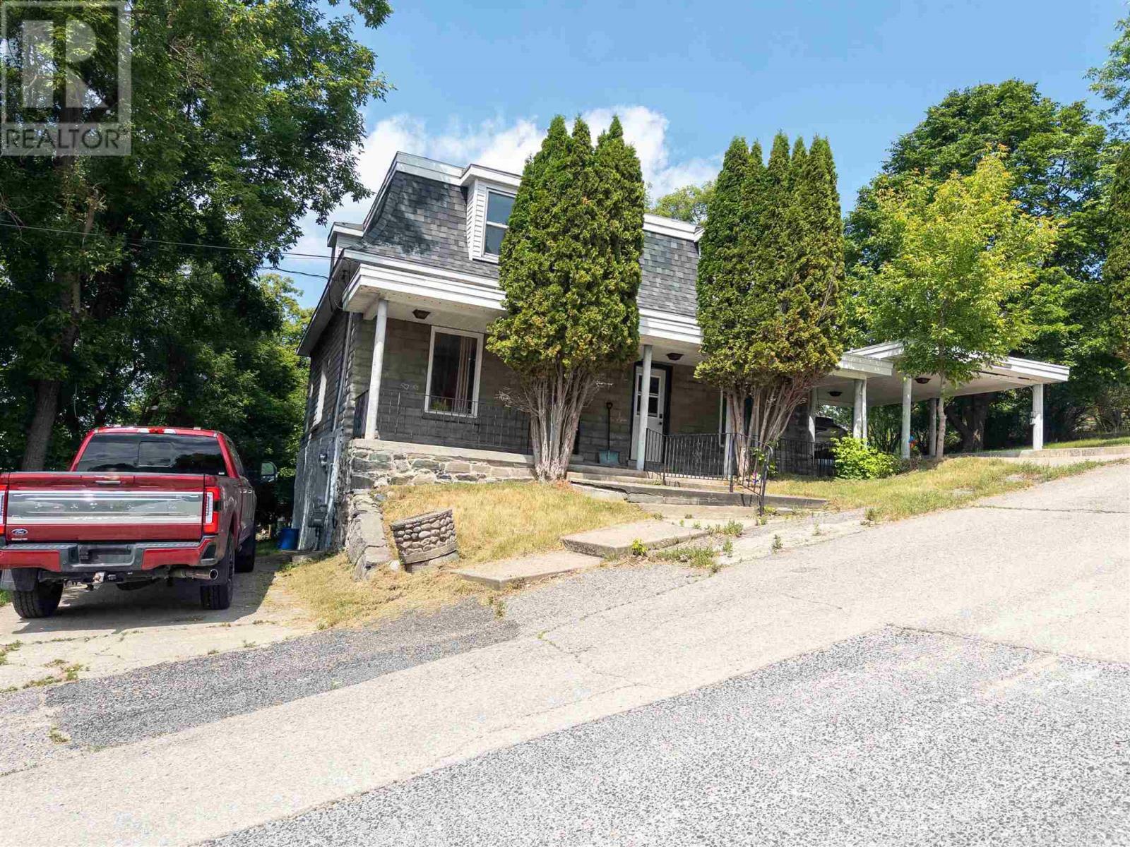 506 Superior Street  Kenora ON P0X 1C0 photo
