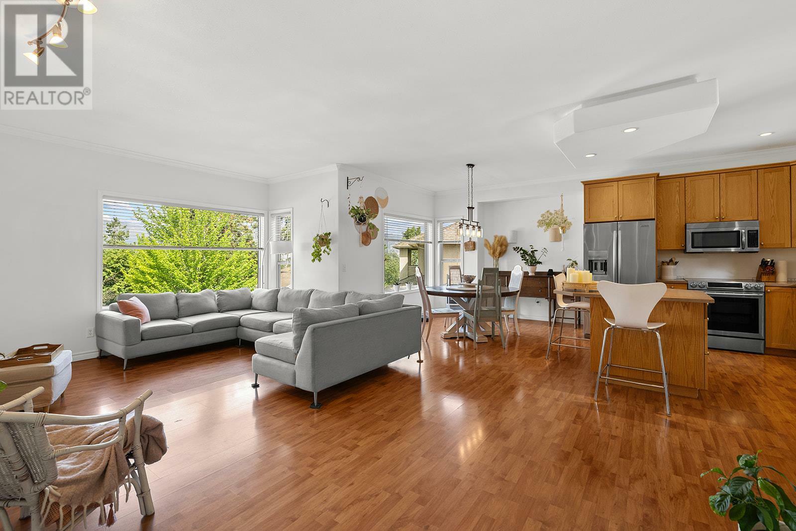 Property Photo: 207 Terrace Drive BC V1V 2P9