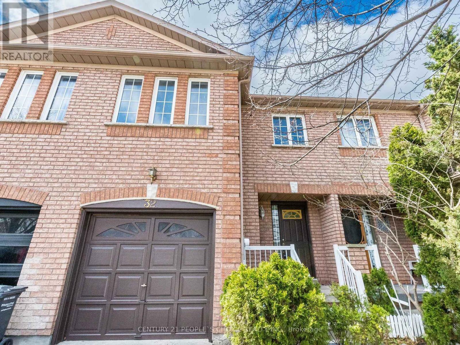 Property Photo: 32 Twin Pines Crescent ON L7A 1M6