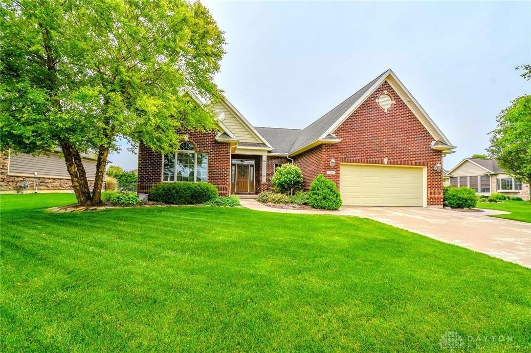 Property Photo: 1205 Daylily Way OH 45373