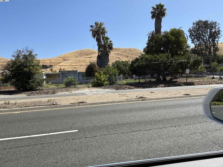 Property Photo: 41246 Mission Blvd CA 94539