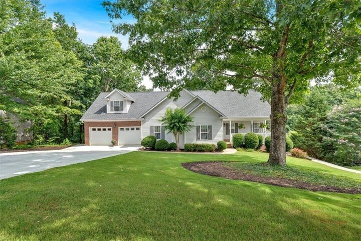 Property Photo: 17 Sassafras Trail NE GA 30121