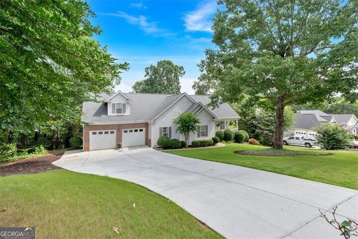 Property Photo: 17 Sassafras Trail NE GA 30121