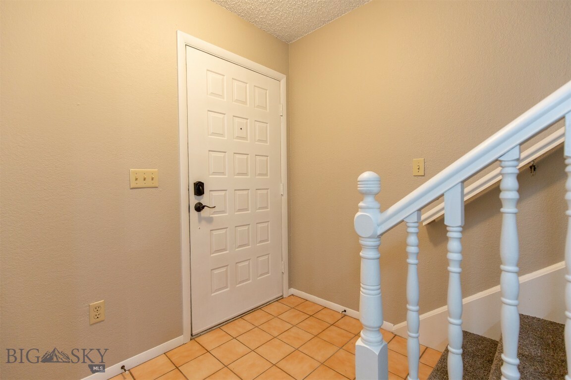 Property Photo:  12 E Garfield Street D4  MT 59715 