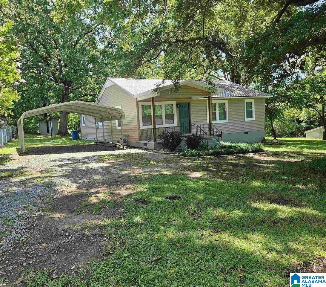 Property Photo: 411 Rosewood Avenue AL 36201