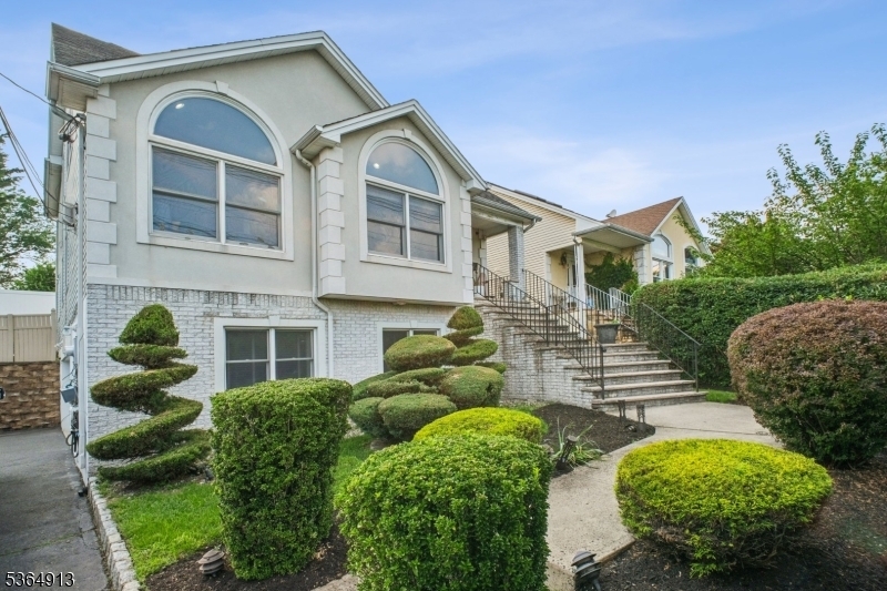 Property Photo: 286 Meadow Road (Rt17 Serv) NJ 07070