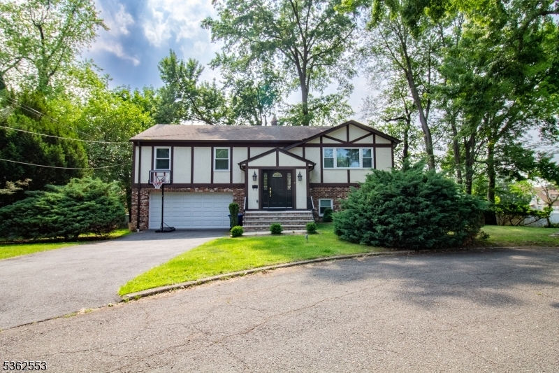 Property Photo: 7 Campi Ct NJ 07628