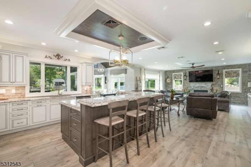 Property Photo: 189 Park Rd NJ 07054