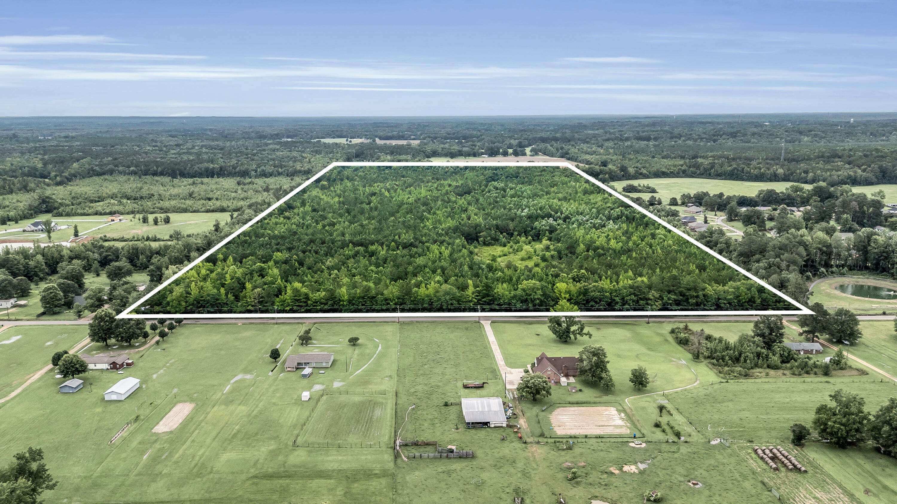 Property Photo: 0 Hildreth Rd MS 39702