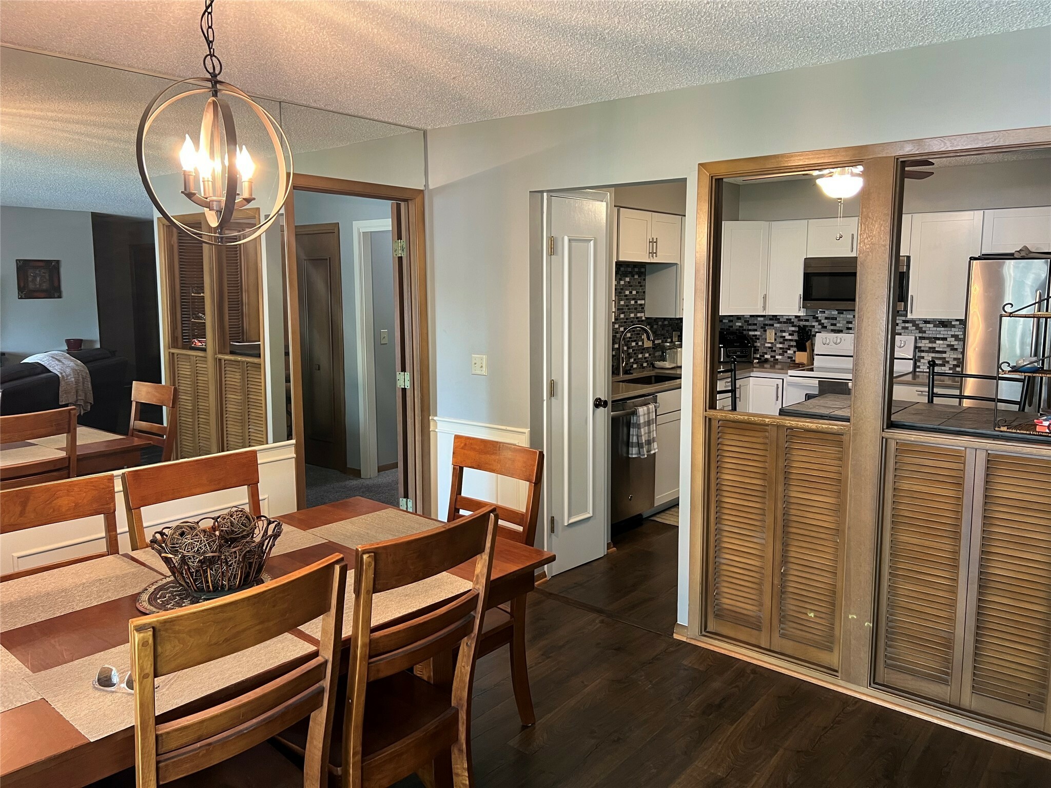 Property Photo: 1100 50th Street 1206 IA 50266