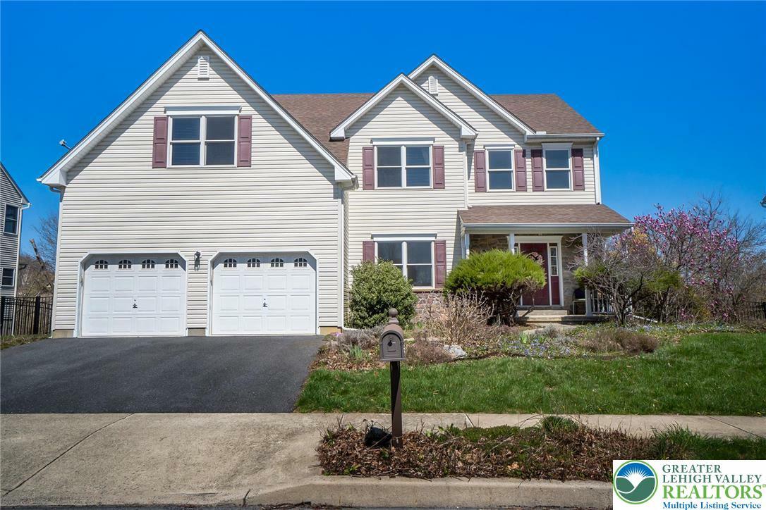 21 Millbrook Court  Palmer Twp PA 18045 photo